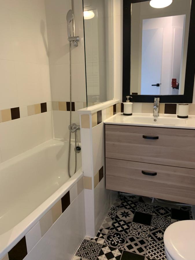 Appartement Agreable En Bord De Mer Вилафранк-сюр-Мер Екстериор снимка