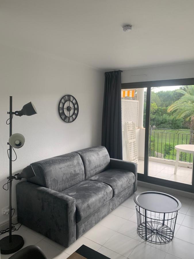 Appartement Agreable En Bord De Mer Вилафранк-сюр-Мер Екстериор снимка
