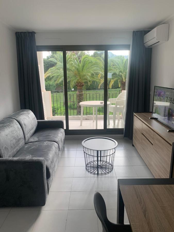 Appartement Agreable En Bord De Mer Вилафранк-сюр-Мер Екстериор снимка